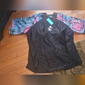 Womens size XL JOYBIK brand short sleeved sun shirt with built in bra black